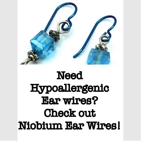 Black & White Dangle Earrings Repurposed Upcycled - Picture 5 of 6